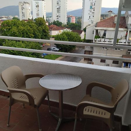 Apartman Senka 2 Apartamento Podgorica Exterior foto